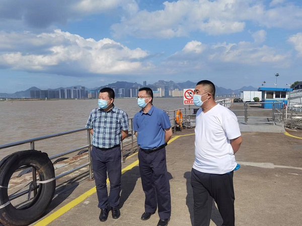 省交通运输厅科技处副处长商玉坤带队视察安澜渡口